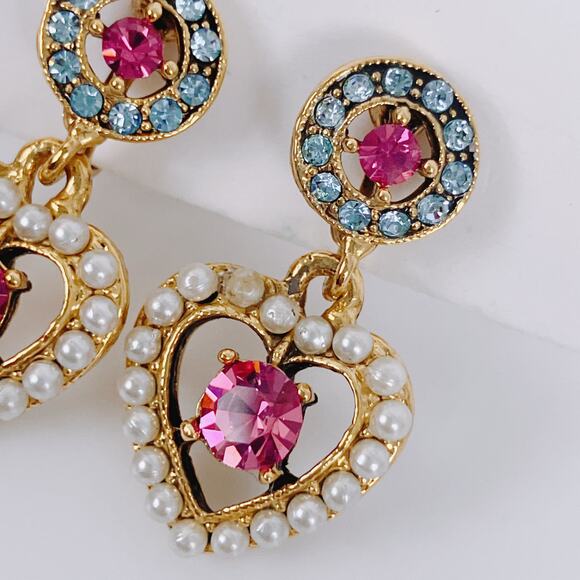 Vintage Y2K Gold Tone Heart Clip On Earrings Pink Blue Rhinestone Faux Pearl - Picture 6 of 12